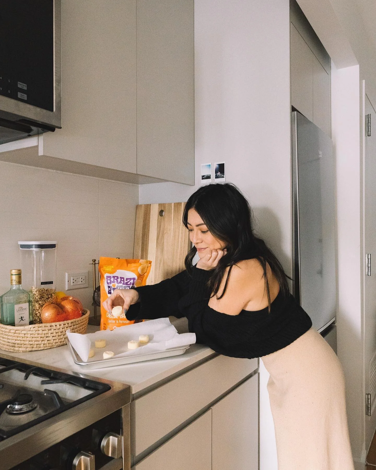 Since moving, my freezer has got to be stocked with @brazi_bites Cheese Bread! 🧀 They are my go-to snack for any occasion (ahem yes.. even wine nights count 🍷!) 

Pro tip: I like to brush a bit of garlic butter onto the&nbsp;bites&nbsp;after they g