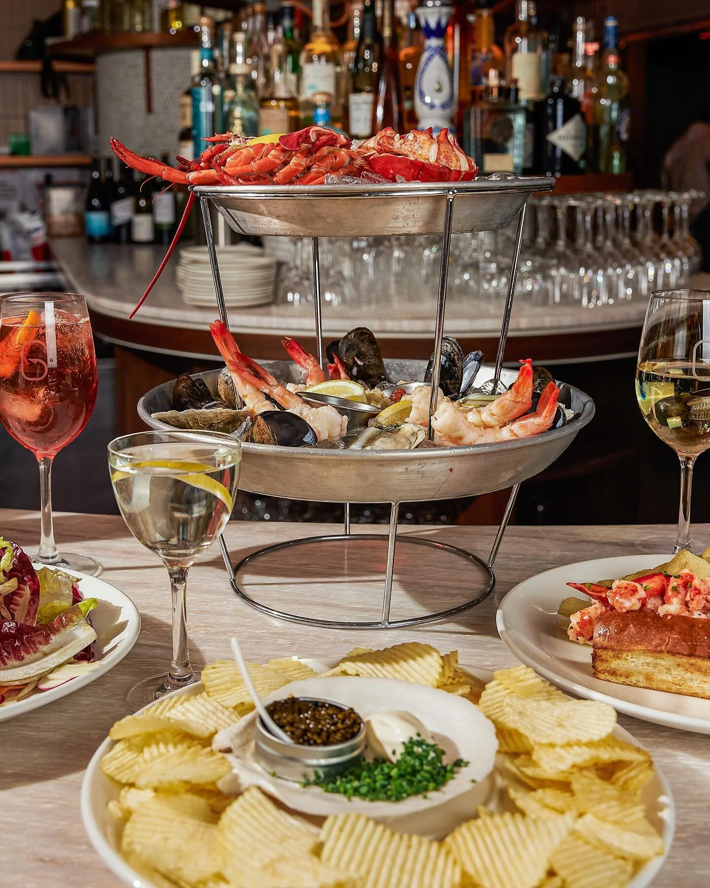 the category is: 🦞🍤🦪 @greenpointfish @thehughnyc
