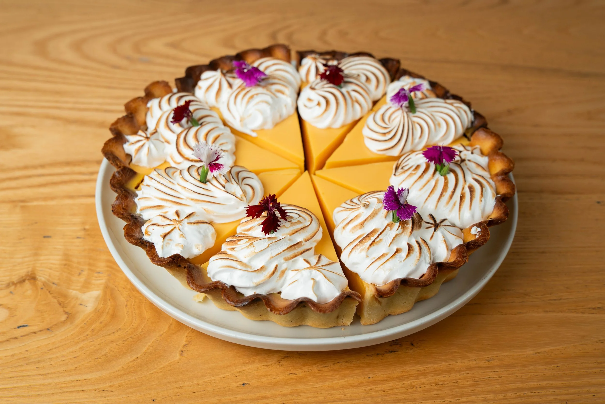 Lemon meringue pie.jpg
