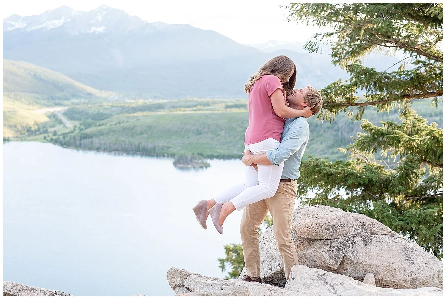 Lake-Dillon-Engagement-Session_0006.jpg