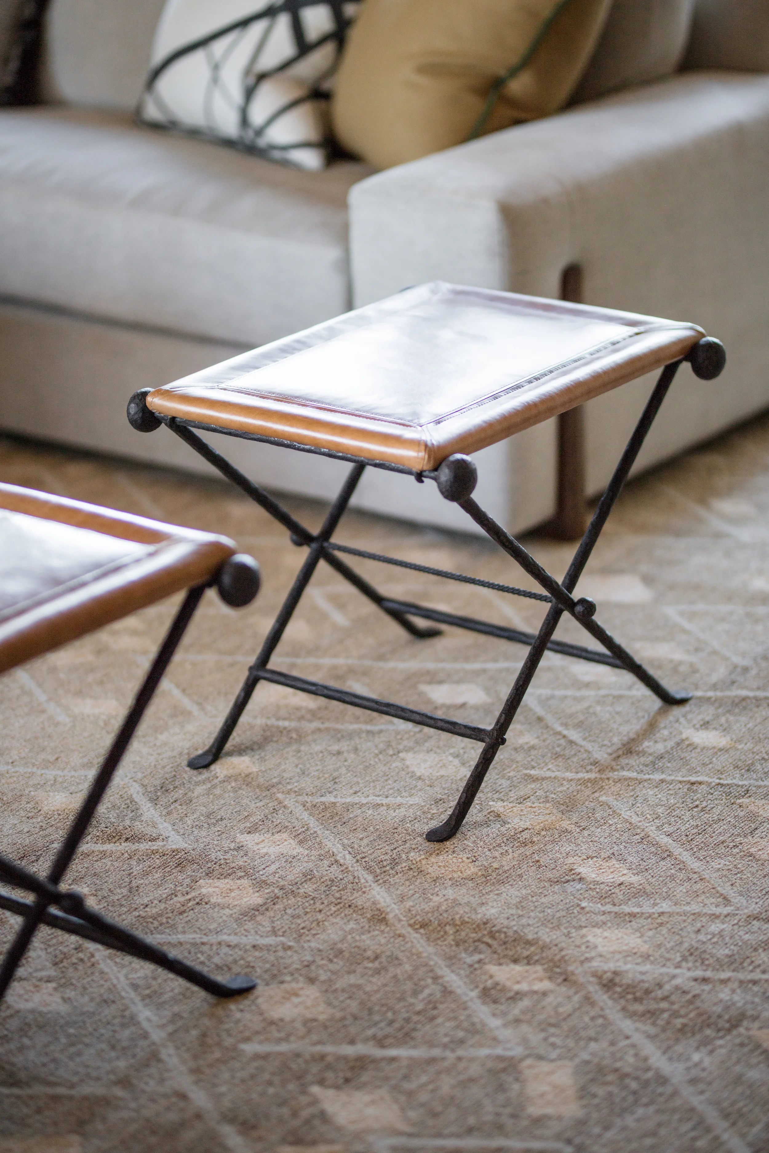 2017-08-30_FletcherRhodes_7th-livingroom1-details-0355.jpg