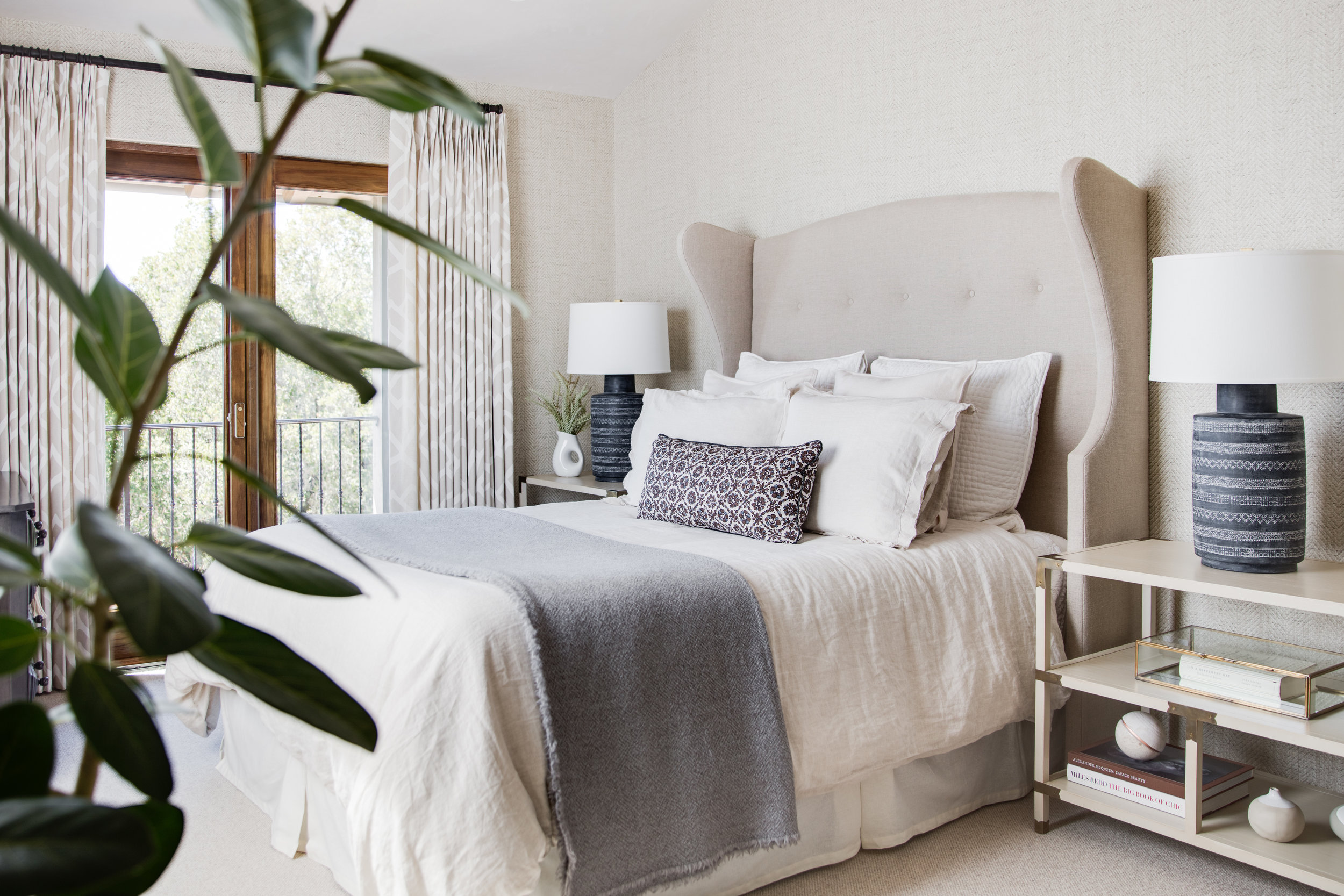 The Sonoma Ranch House: Kitchen, Living Room &amp; Bedrooms Further Explored