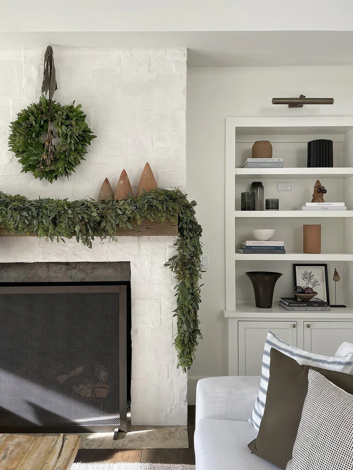 Get the Look: Holiday Decorating Install
