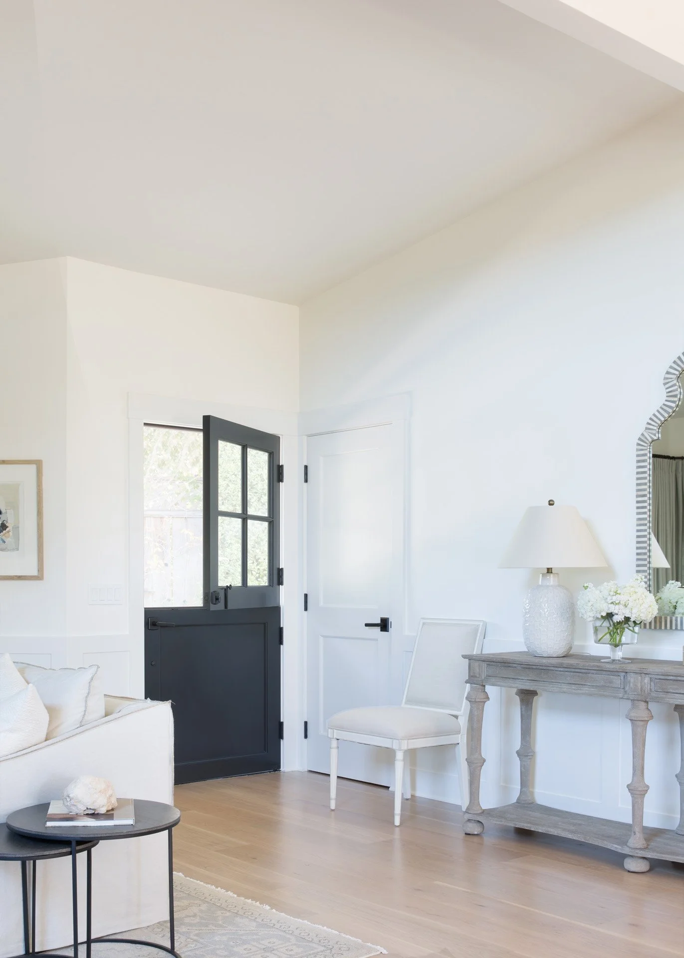Benjamin Moore Dove Wing