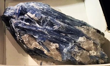 Kyanite-Blue-Large.JPG