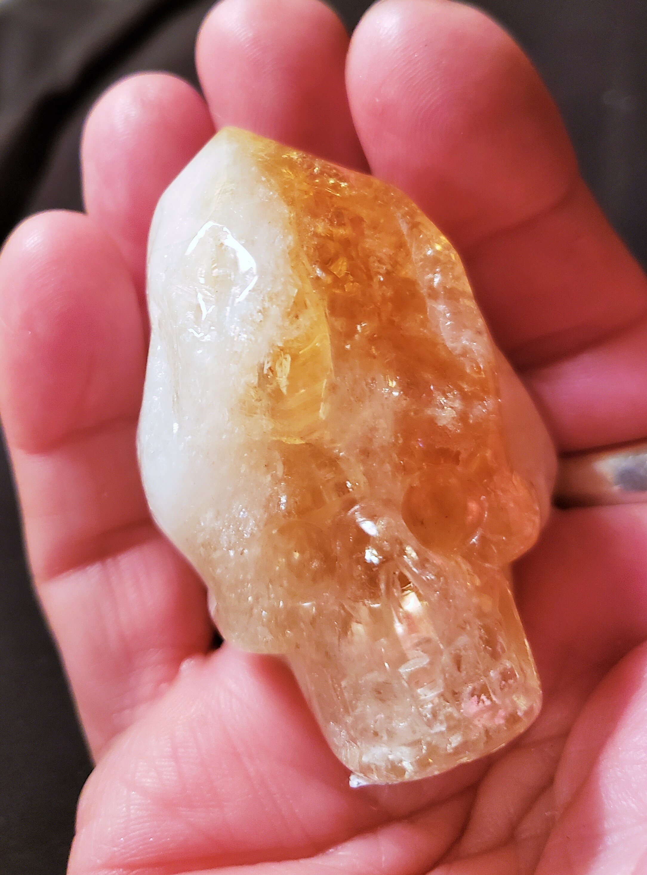 Skull, Carving on Citrine Point, #003