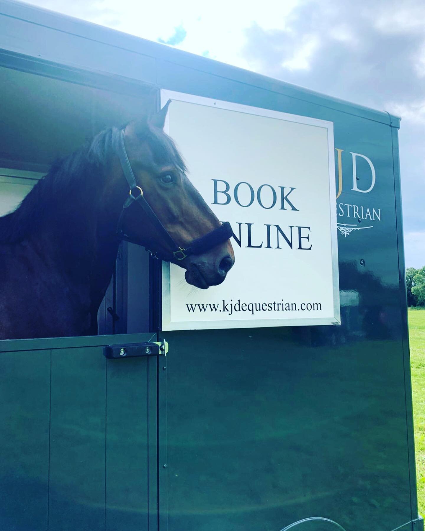 One of our regular hirers&rsquo; horse doing a fab job of advertising the Horsebox here
&bull;
We LOVE to see your photos, so keep sending them in and tagging us @kjd_equestrian_transport 📸