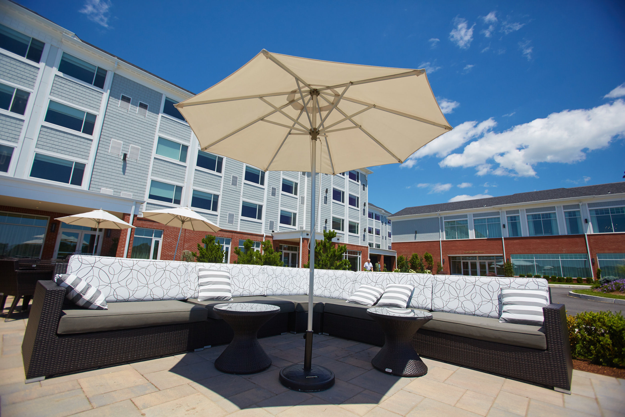 patio2.jpg