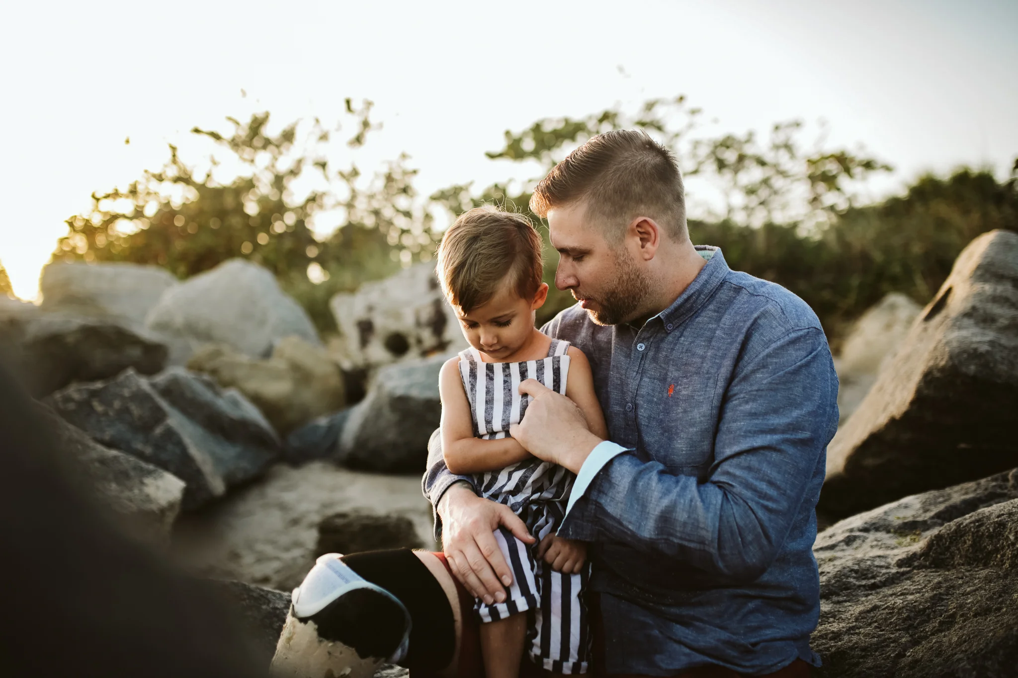emotionstorytelling.familyphotography.fortpierce.florida.virginiaweddingphotographer.beach.Fortpierceinletstatepark-46.jpg