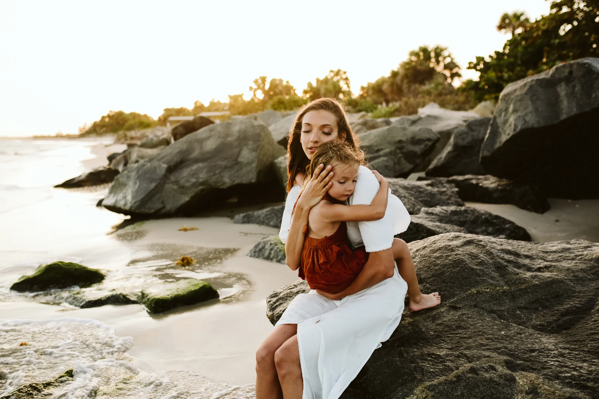 emotionstorytelling.familyphotography.fortpierce.florida.virginiaweddingphotographer.beach.Fortpierceinletstatepark-56.jpg