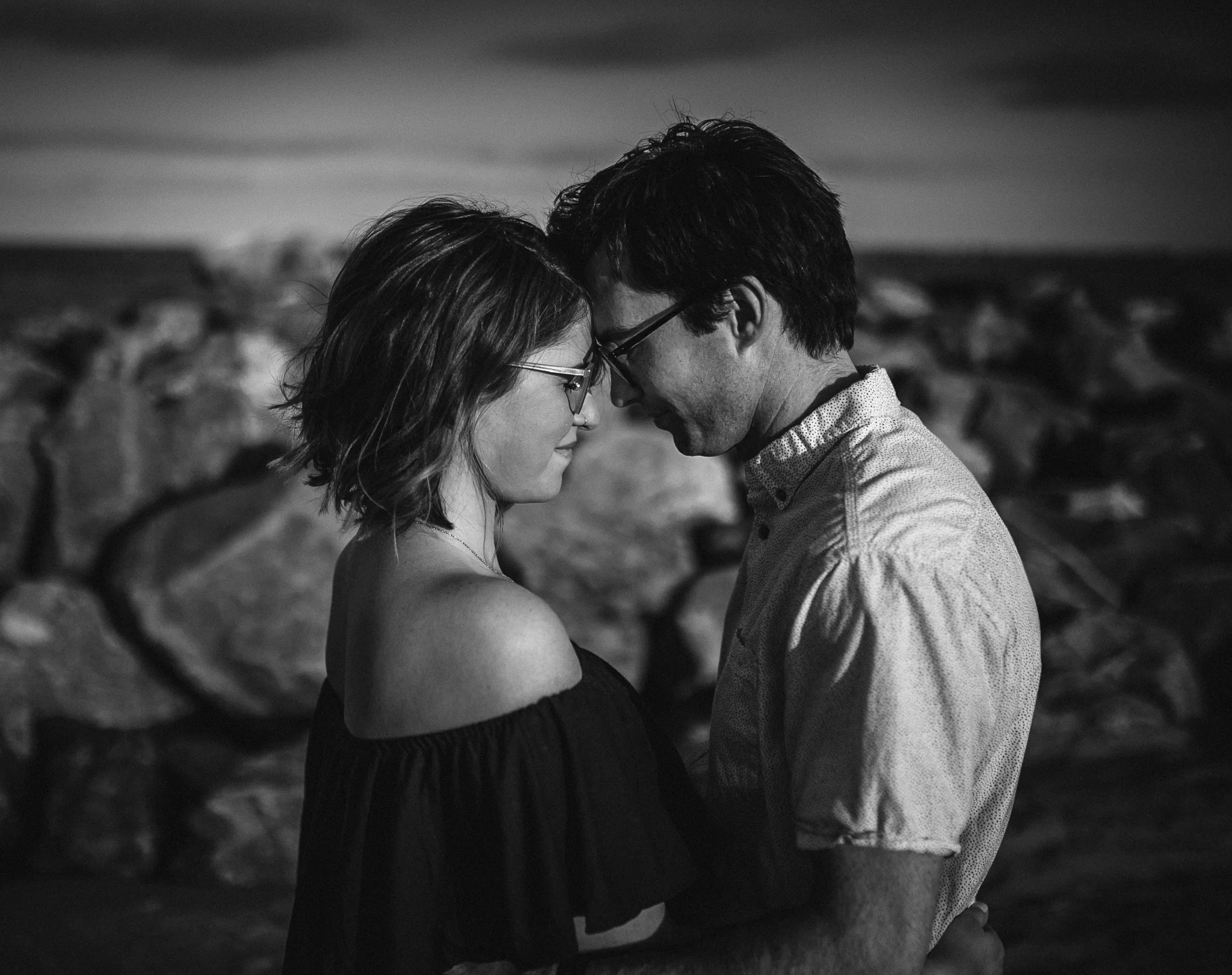 carmenandwatkins.fortmonroe.enagagementsession.rebeccaburtphotography2J8A6519.jpg