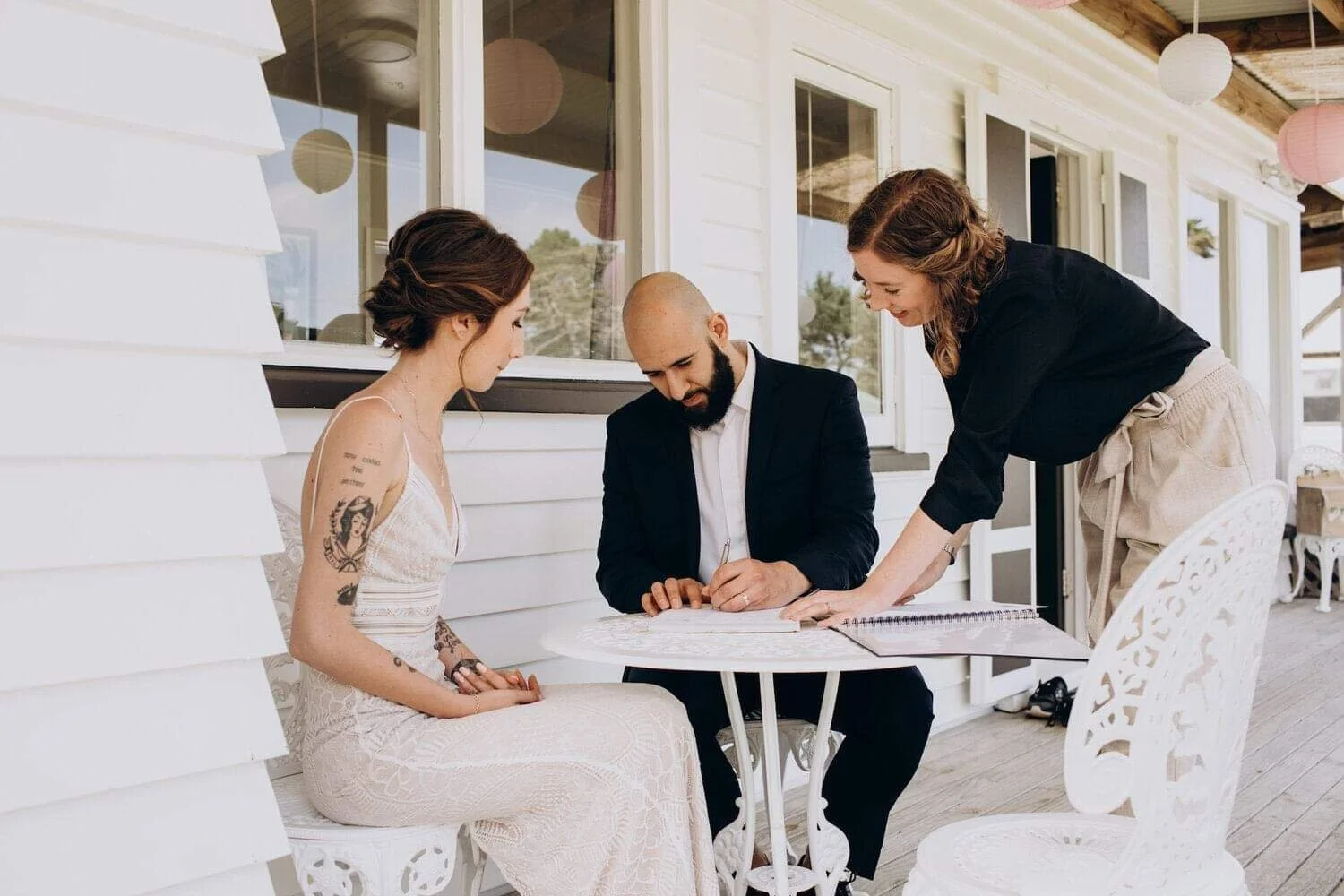 Victoria Thomas - Celebrant