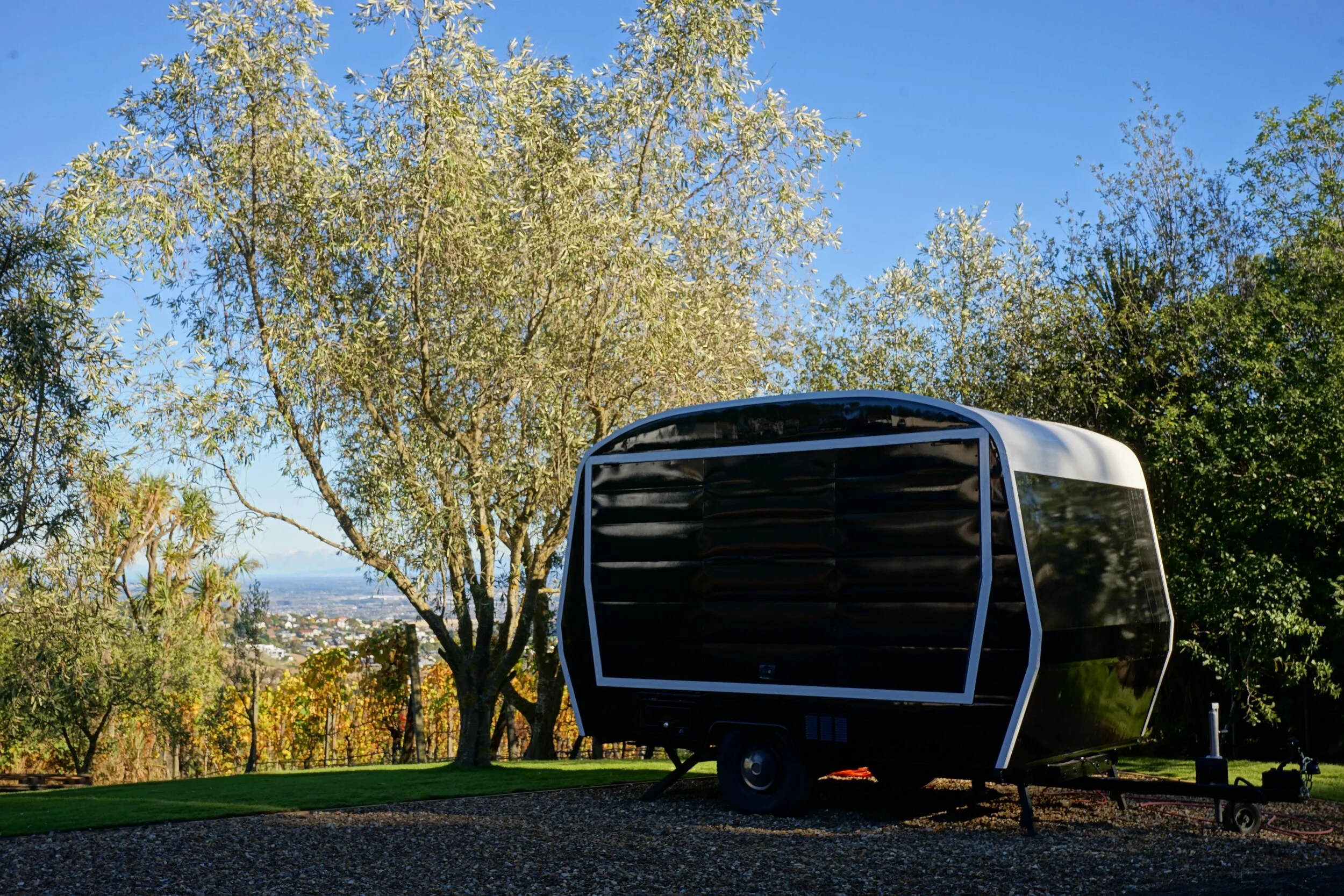 VanNoirBar5 (wecompress.com).JPG