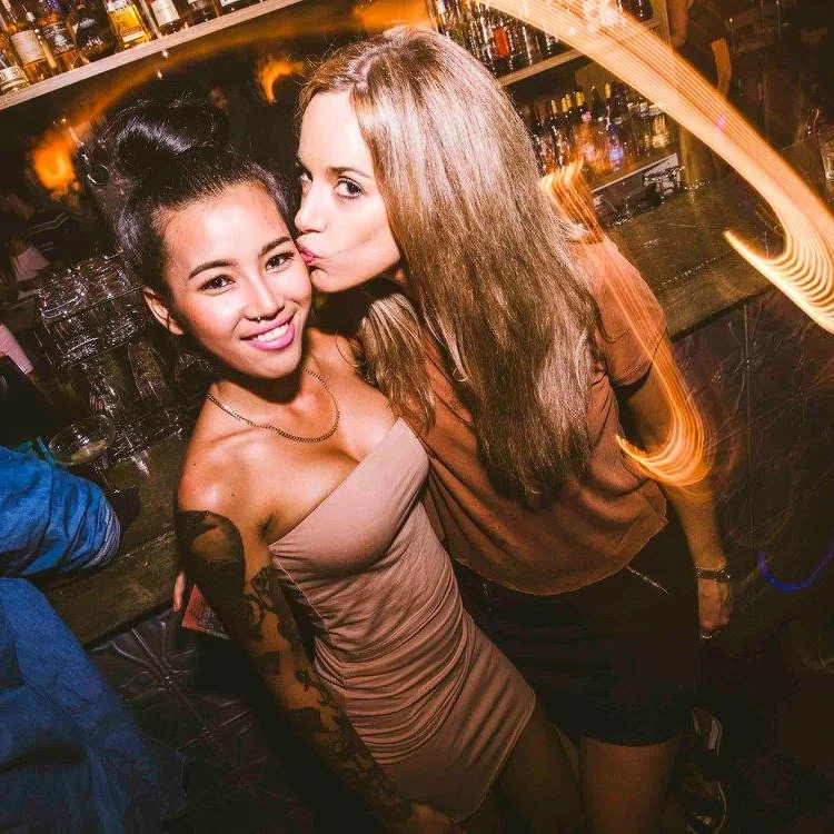 Girls night? With daily dinner deals, happy hour from 5pm and dancing till 2am, we’ve got you covered.  See what’s on ➝