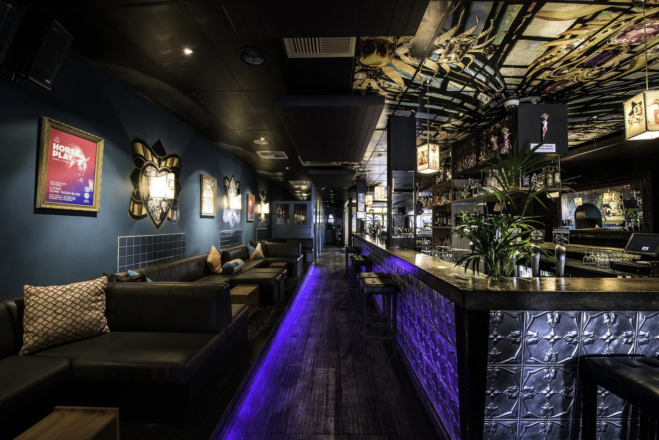 With a lounge, terrace, 2 bars and a dance floor, Hoo haa is the best bar on Chapel St to drink, eat and celebrate.  Book a function ➝