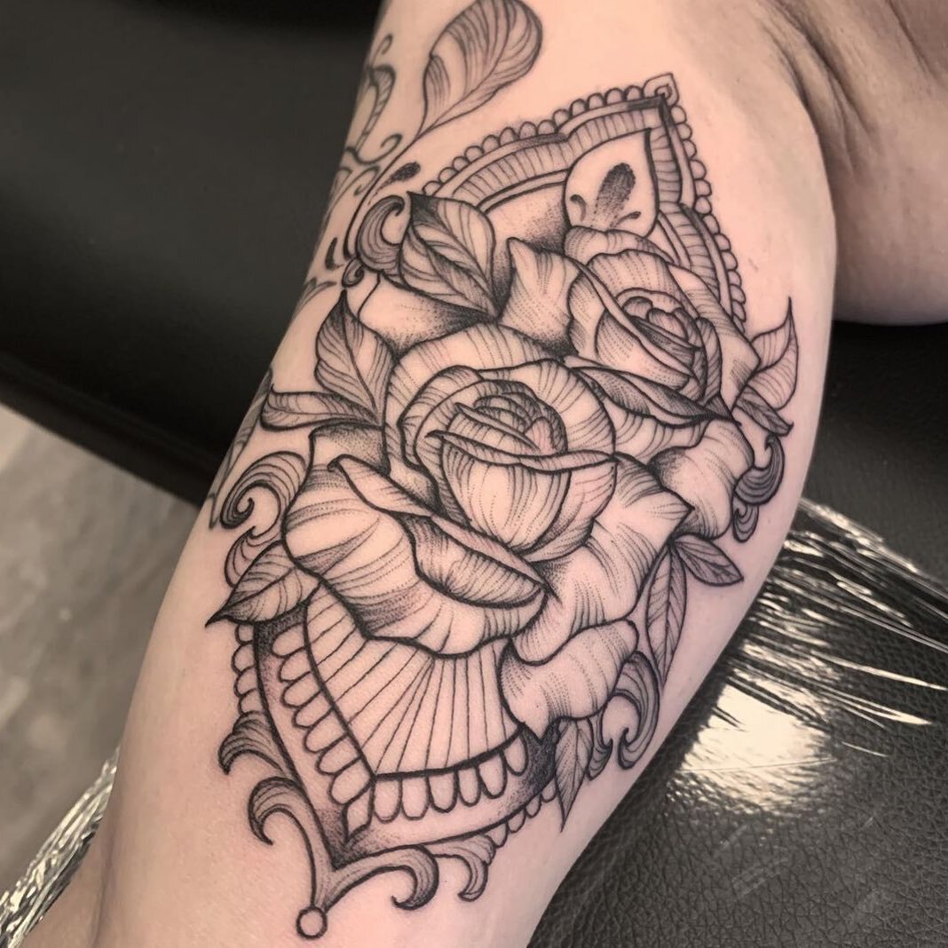 Ornamental Rose Tattoo by @kellcunningham.tattoo 🌹 Tag someone who wants a rose tattoo! #tattoo #njtattoo #njtattooartist #smallbusiness #rose  #rosetattoo #ornamental #ornamentaltattoo #handsomdevil #handsomedeviltattoo #handsomedeviltattooco #hand