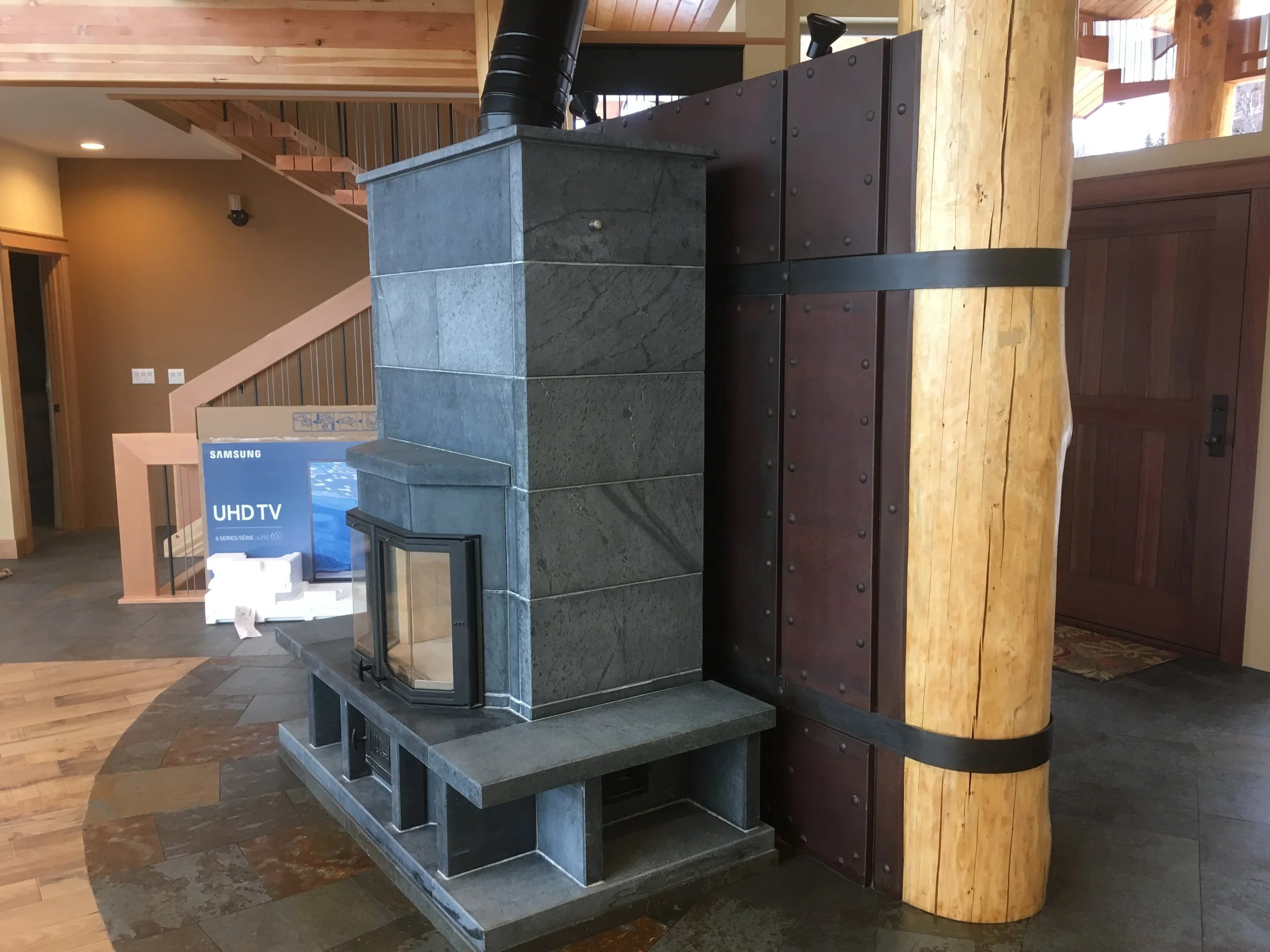 Fireplace 2.jpg