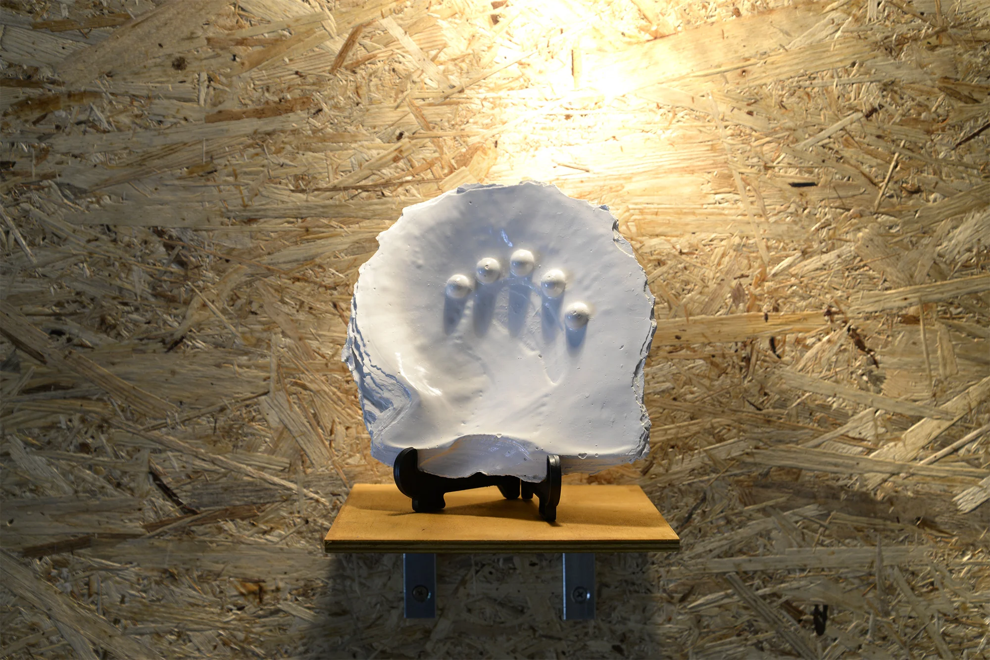 Mother-of-Pearl 2018 plaster, enamel, plastic stand 17cm x 18cm x 8cm