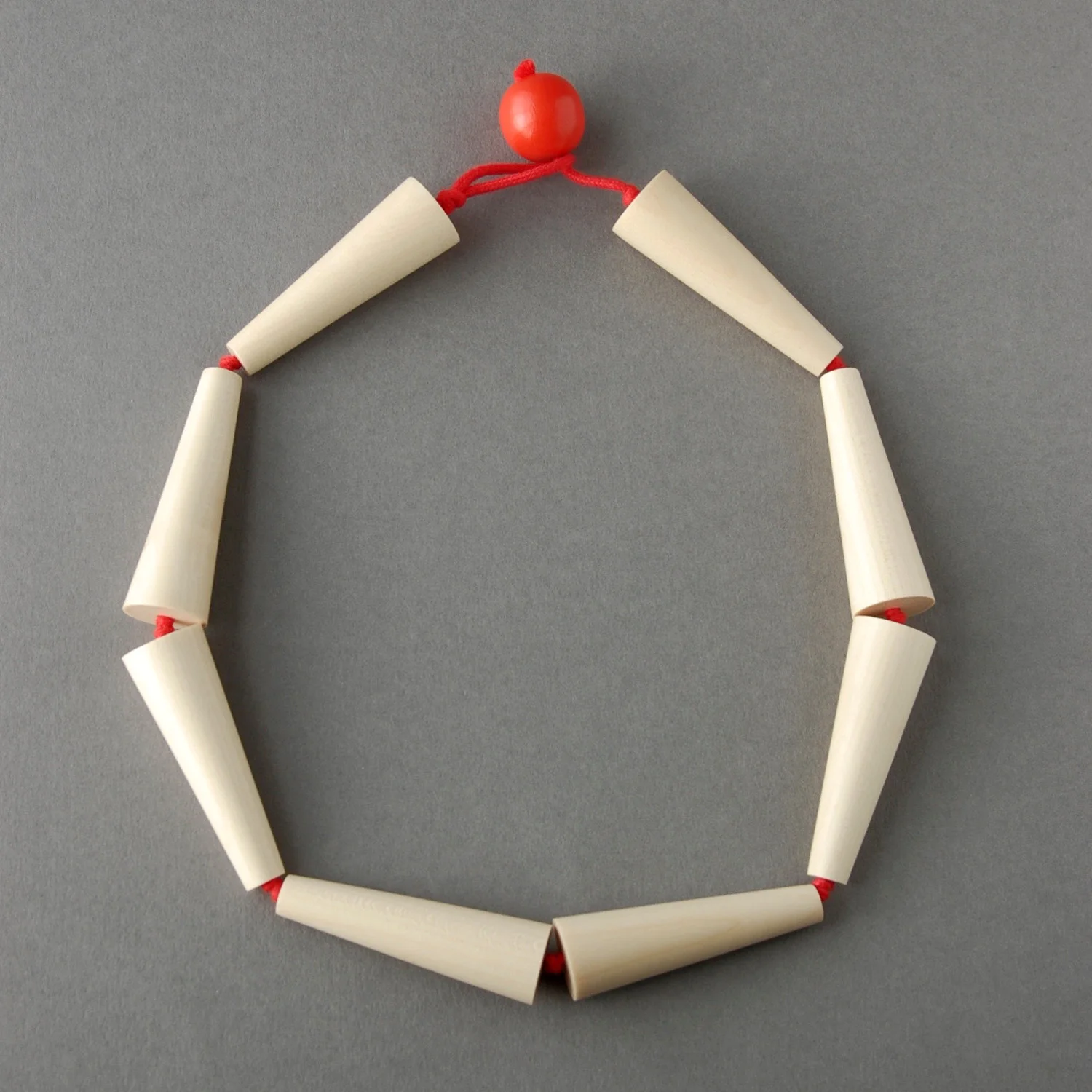Web8BeadPlainStill.jpg