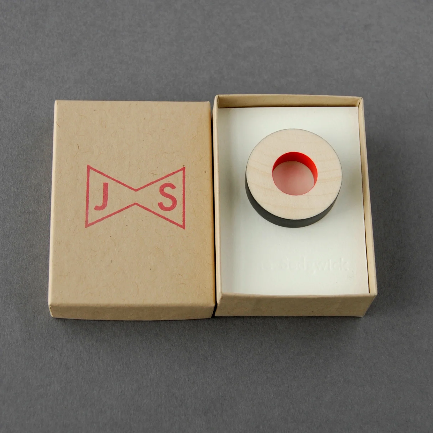 WebCirclePinBlackEx:RedintBoxGrey.jpg