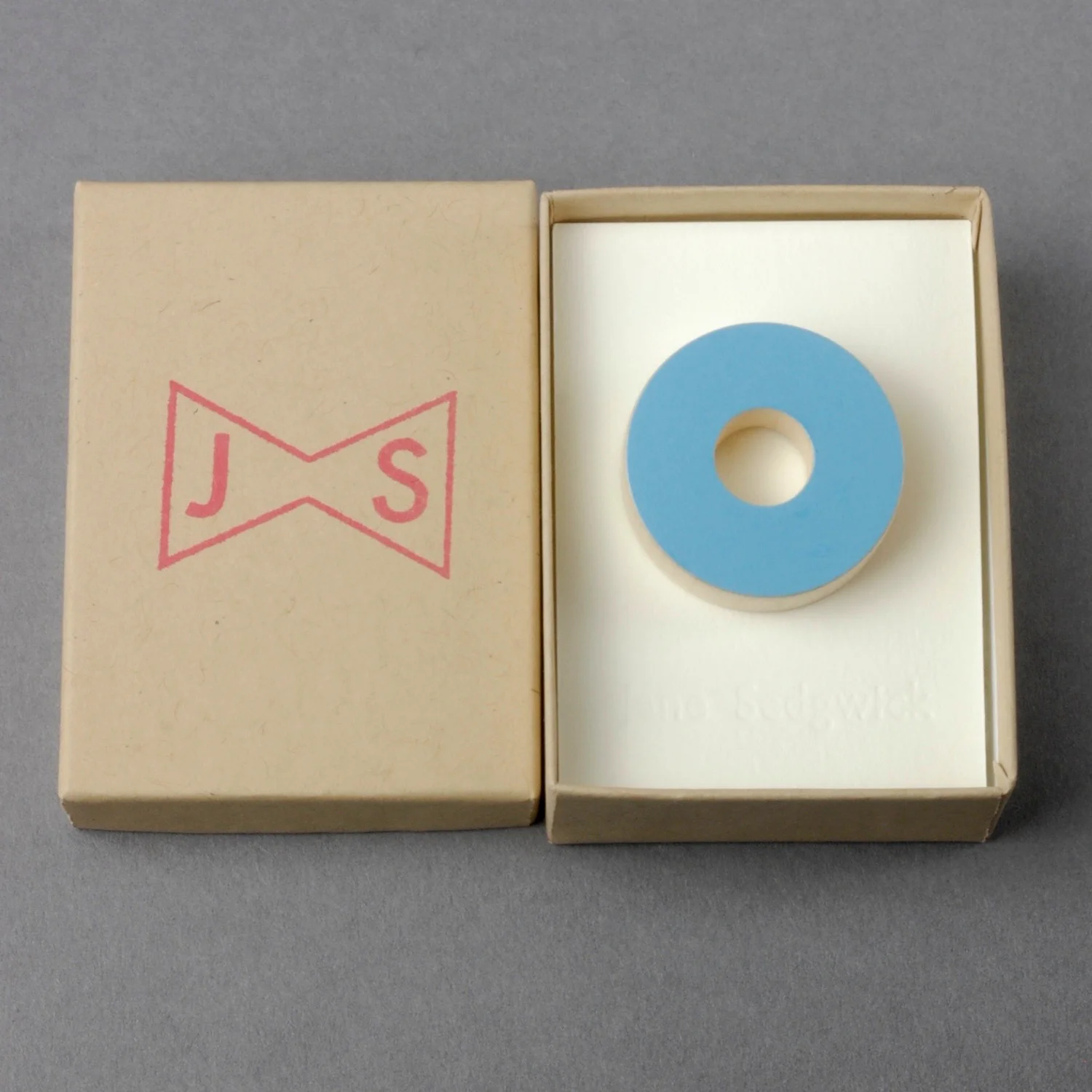 CirclePinBroadBlueBoxGrey.jpg