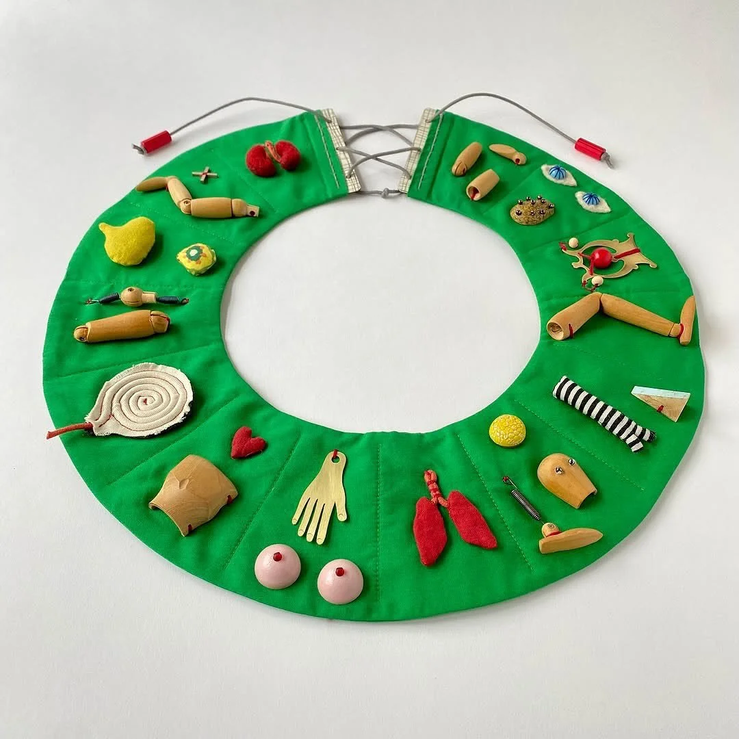 Last chance to catch 
From Our Own Correspondence 
On until Sunday 9 Nov 25 

So happy to have been part of this lovely project and exhibition curated by the fabulous @kathiemurphy 👏❤️

@atelierbrighton &hellip;
Jane Sedgwick makes bold and playful 