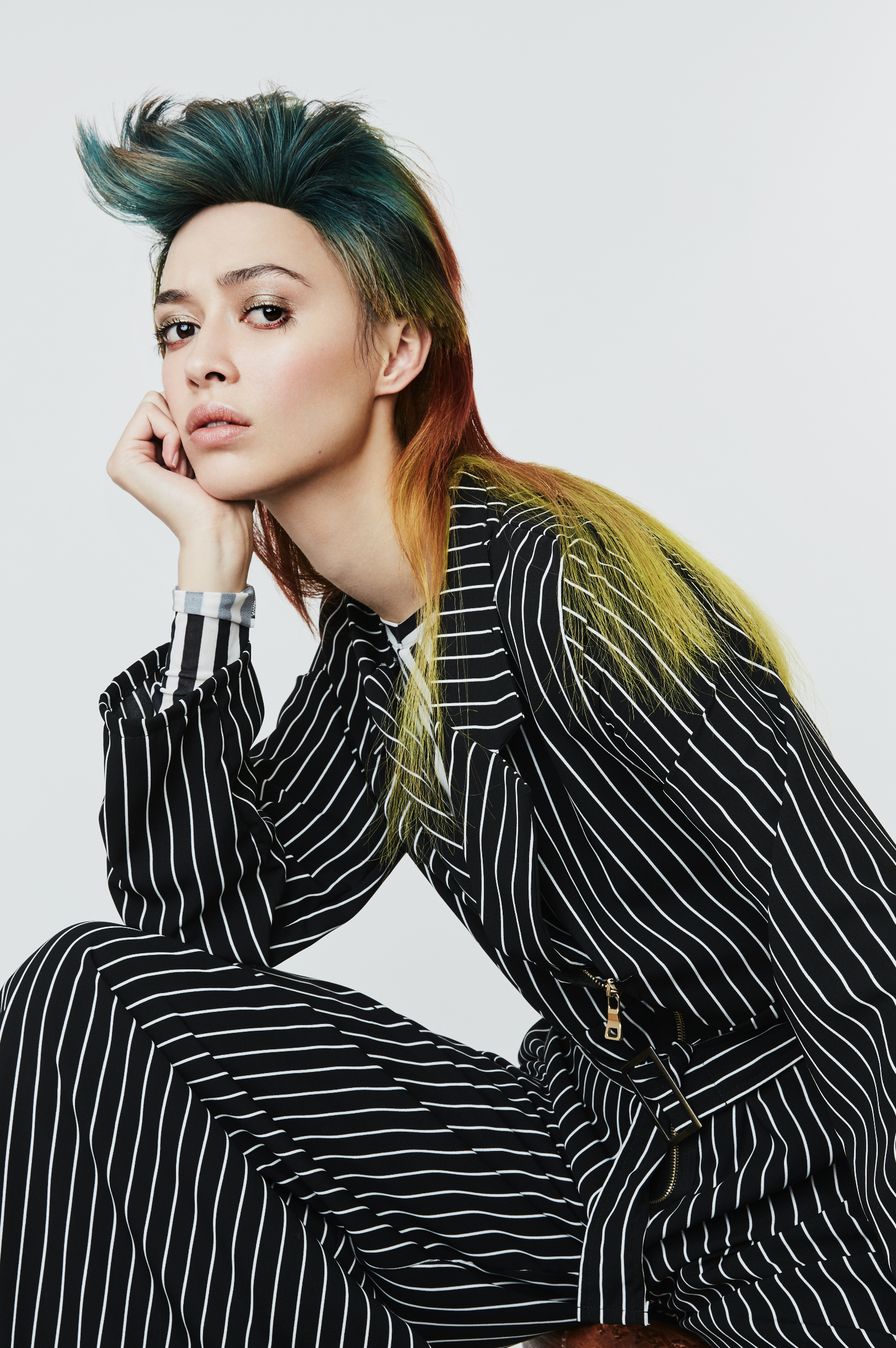 unicorn+hair+rainbow+hair+mullet+crazy+fashion+colour+pulp+riot+friseur+wien+gumpendorfer+strasse+model+blogger+fashion+styling+makeup+gingerlemon+updo.png