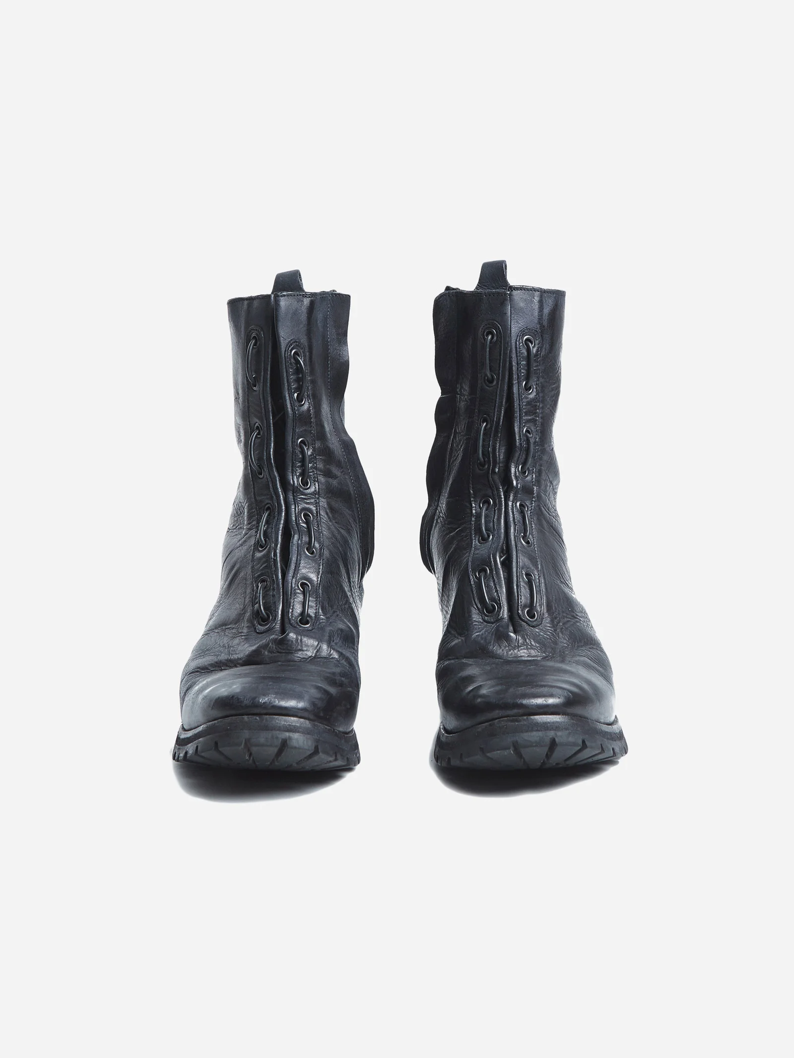 STRAIN-BOOTS-FRONT.jpg