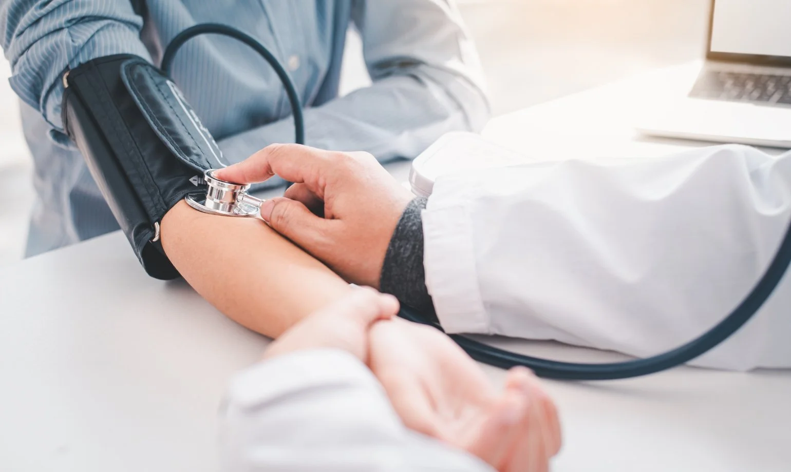 Managing Blood Pressure Naturally with Holistic Techniques