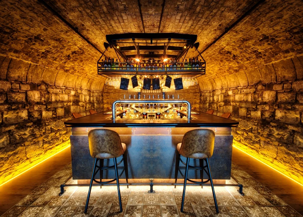 Vault Bar 1.jpg