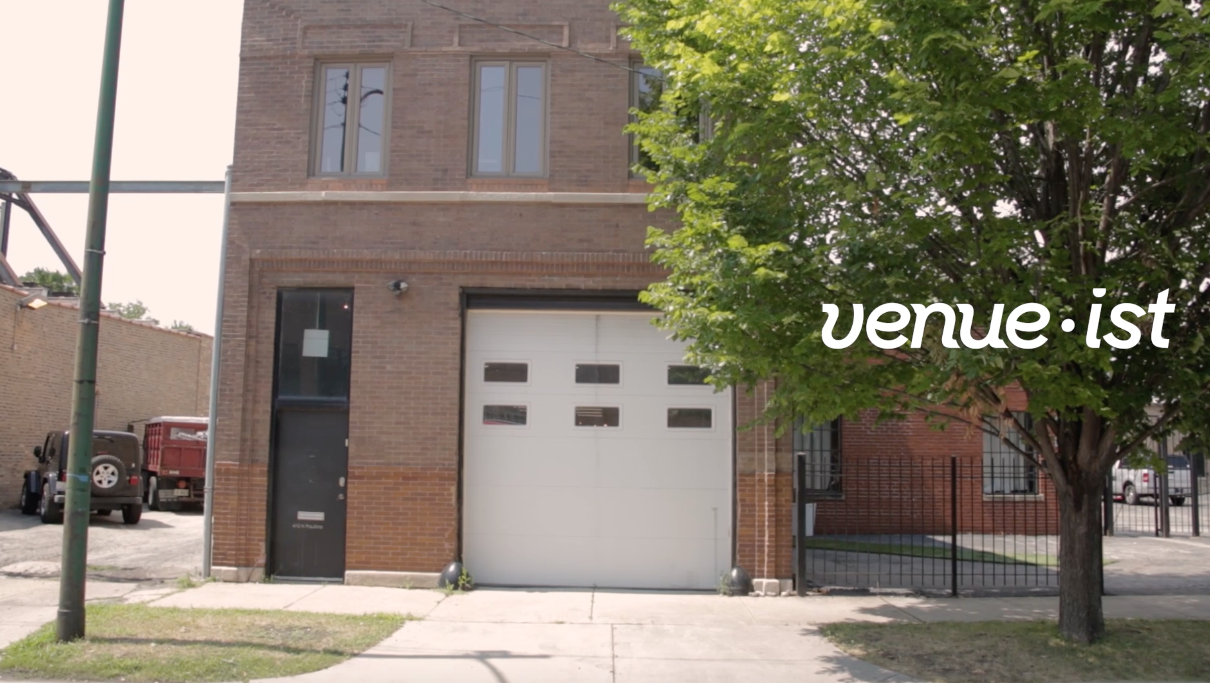 Find a Unique Wedding Venue - Bridge 410: For the first in a new series of video tours, check out this fun Chicago venue with industrial vibes. Watch video.
