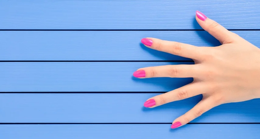 Beauty Clinic: Gel nails nightmare!