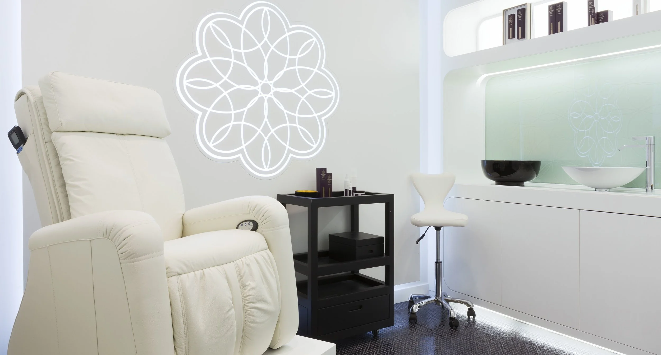 Salons We Love: Margaret Dabbs London - Westbourne Grove Salon