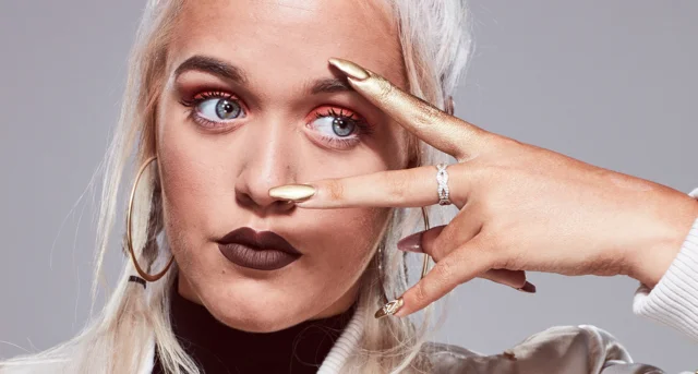 Nails Inc Good as Gold Paint Can