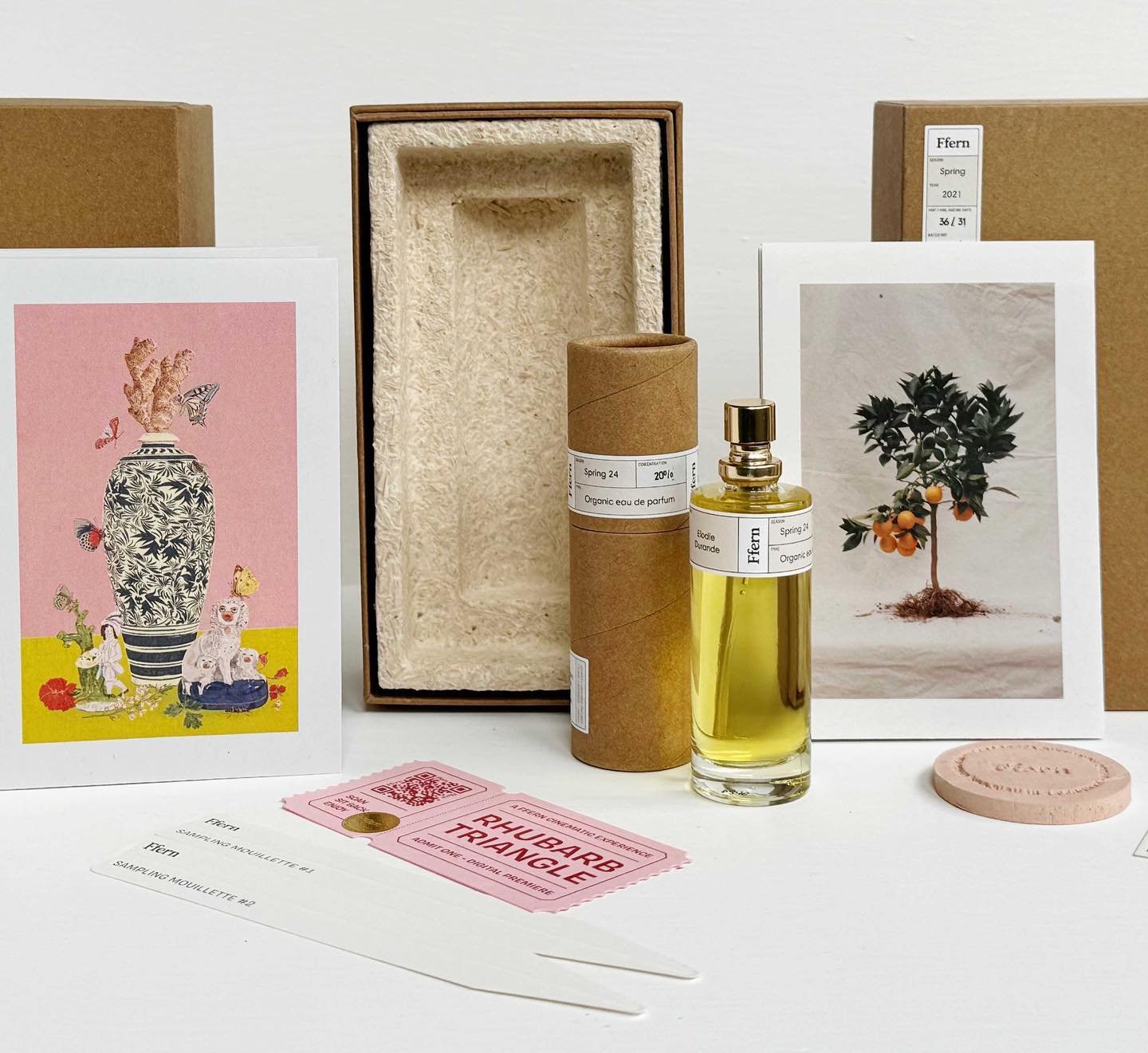 Jo&rsquo;s Scent Notes: @ffern.co natural fragrances ✨

Introducing Ffern, a beautiful, natural fragrance brand based in the West Country, founded by a brother and sister team, Owen Mears and Emily Cameron, who were inspired by the countryside lifest
