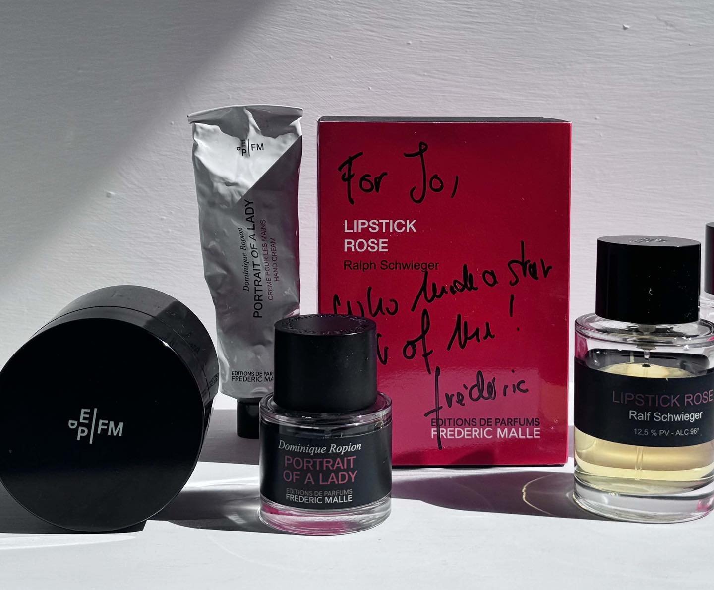Jo&rsquo;s Scent Notes: Au revoir, Fr&eacute;d&eacute;ric Malle 🤍

This is a little personal tribute to @fredericmalle who just a couple of weeks ago announced that he&rsquo;s stepping aside from the brand which carries his name. Ooof. Always a chal