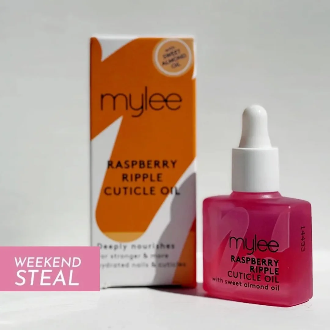 Beauty Bible Weekend Steal: @myleebeautyofficial Raspberry Ripple Cuticle Oil 💖

Our No.1 piece of advice with any beauty product is: IT ONLY WORKS IF YOU USE IT. That especially applies to products like age-defying creams (notably eye creams) &ndas