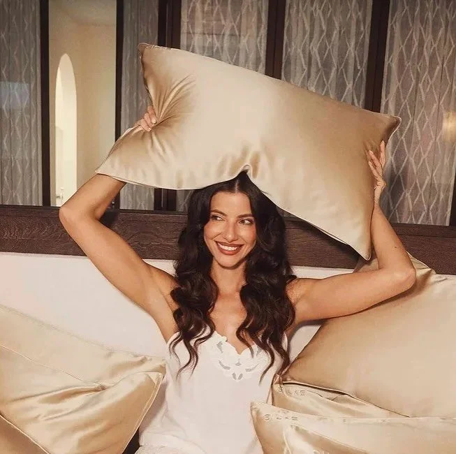 🍂✨ Sarah Loves&hellip; Autumn 2025 ✨🍂
Beauty Editor Sarah Stacey has rounded up her must-have seasonal treats &ndash; and they&rsquo;re as gorgeous as they are effective. From a queenly silk pillowcase to a collagen supplement that supports hair, s