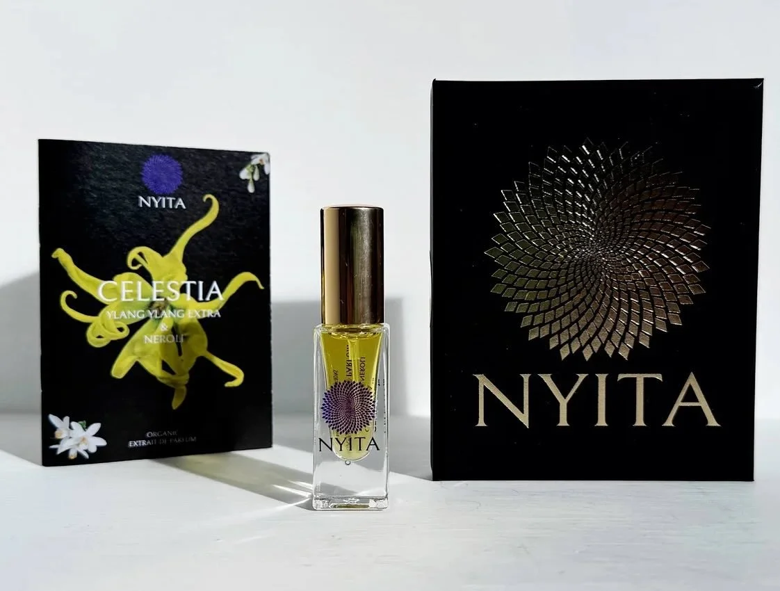 Jo&rsquo;s Scent Notes: @nyitacollection Celestia Extrait de Parfum 🖤🌟

It is no mean feat to create a fragrance using only natural ingredients. Often, they fall flat or lack some kind of fairy dust sparkle that brings a scent alive. It&rsquo;s why