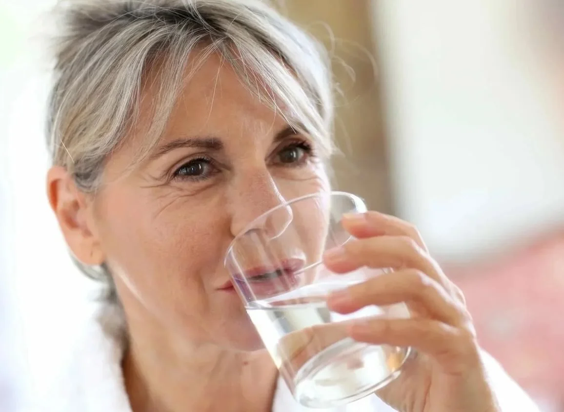 Sarah&rsquo;s Health Notes: Safer Botox &amp; the importance of hydration 💧

With growing concern around the risks of Botox, Sarah looks at where the real dangers lie - unlicensed products and unqualified injectors - and shares expert advice from Al