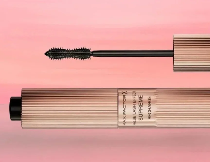 Beauty Bible Weekend Steal: @maxfactor False Lash Effect Supreme Recharge Mascara 😍

We don&rsquo;t generally go for a &lsquo;false lash&rsquo; effect &ndash; we&rsquo;re more the natural type. But without looking spidery or as if lashes are enterin