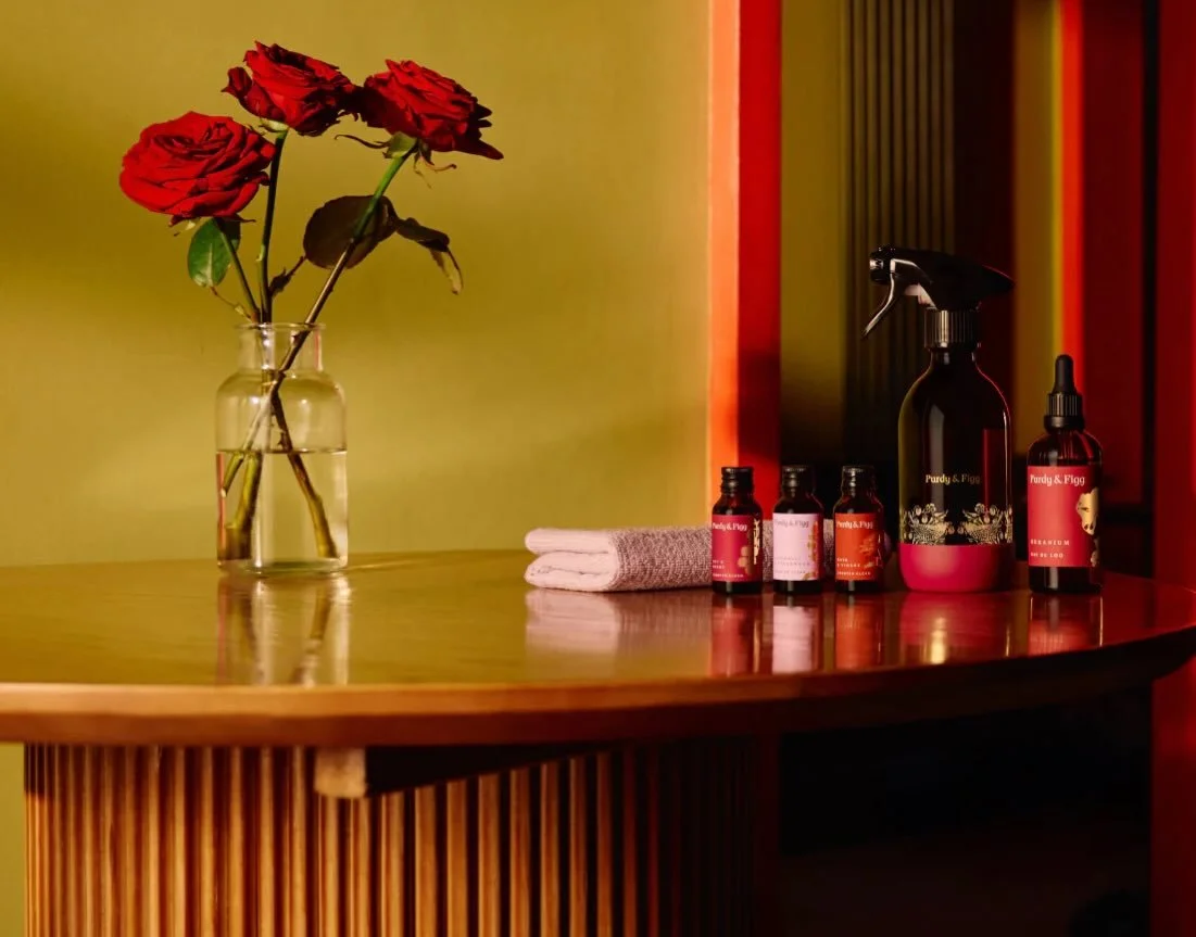 Fab Find of the Week: @williammorrisathome x @purdyandfigg Love Your Home Collection 🏡❤️

We are ALL about the spring cleaning, right now.

Tidying medicine cabinets. Pulling out beds and chests of drawers. Polishing windows that suddenly look dusty