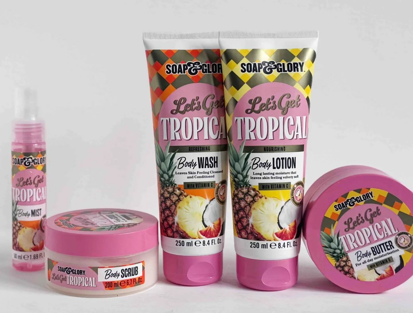Beauty Steal: @soapandglory Let&rsquo;s Get Tropical limited edition 🌴🫧🌞

Weren&rsquo;t sure we were going to love this. But we do. Some tropical scents are over-sugary, but this is just the spirit-lifting ticket, right now: a limited edition coll