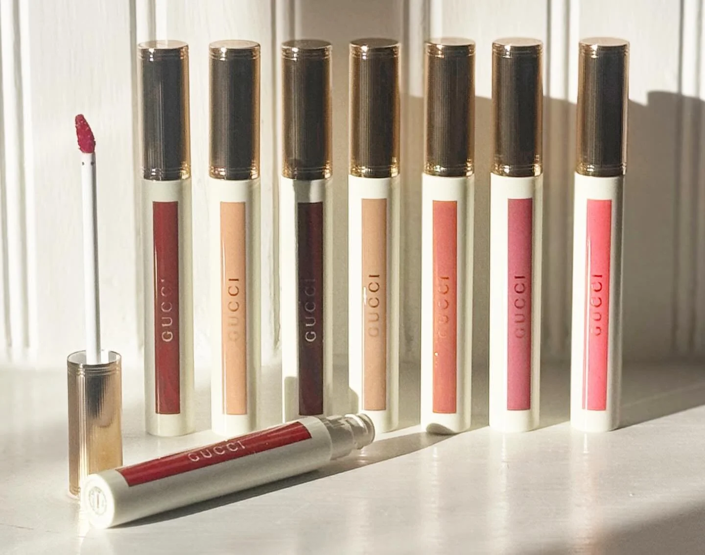 Fab Find of the Week: @gucci Glow Oil-in-Water Lip Tint 👄✨

We all need cheering up. These are a really good way: a little bit of Gucci glam, without lots of zeros on the end of the price.

As lip stains go, these are world-class. They glide on via 