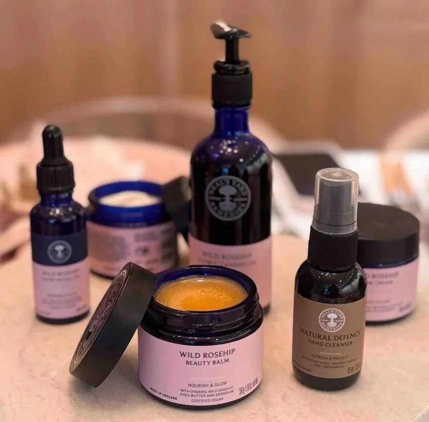 Fab Find of the Week: @nealsyardremedies Wild Rosehip newness 💖

Rosehips have always been hero ingredients at Neal&rsquo;s Yard Remedies &ndash; as far back as we can remember. (And, er, that is a LONG time.)

The reason is simple: this brilliant b