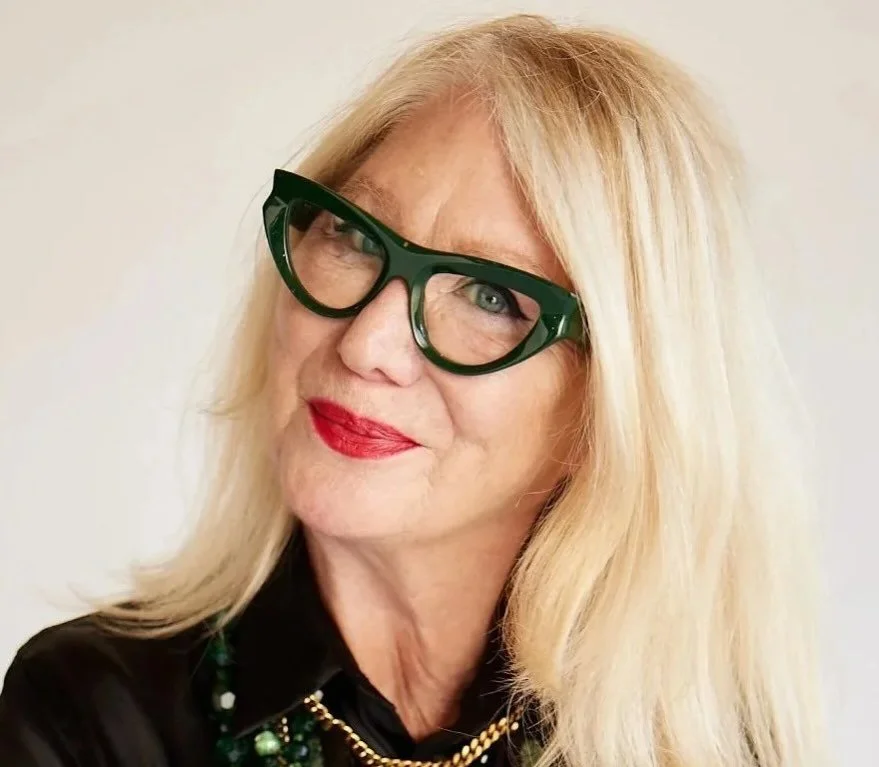 7 Secrets of Beauty &amp; Wellbeing: Val Garland. (Well, 9, actually.)

We&rsquo;re long-term massive fangirls of make-up artist @thevalgarland 💄✨

In the past, this fearless and tirelessly creative professional mostly worked her magic behind the sc