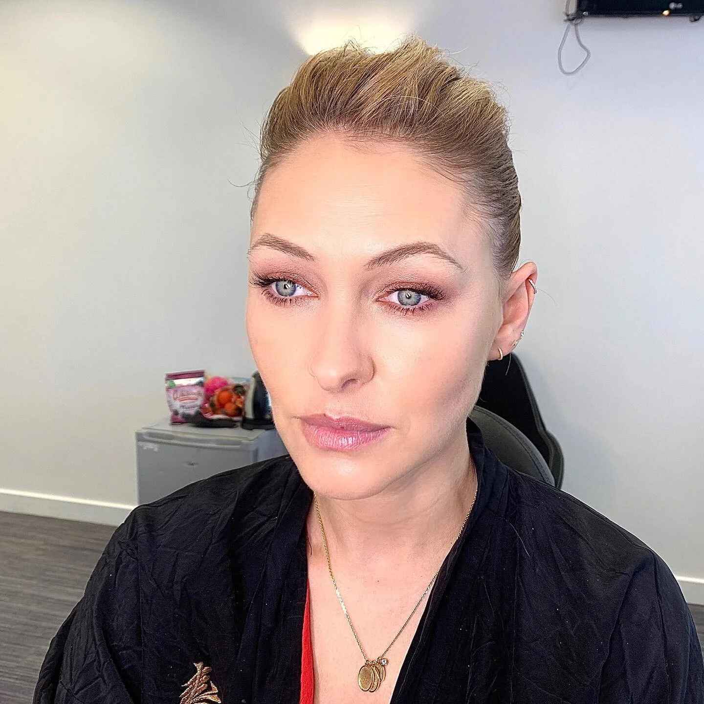 :
:
ᵛᴱᴿᵞ ᴳᴿᴬᵀᴱᶠᵁᴸ
ᵀᴼ ᴴᴬᵛᴱ ˢᴾᴱᴺᵀ ᵀᴴᴱ ᵂᴱᴱᴷ
ᵂᴵᵀᴴ ᵀᴴᴵˢ ᴮᴱᴬᵁᵀ
@emmawillisofficial 
ᶠᴼᴿ
@thevoiceuk 
:
ᴹᴬᴷᴱᵁᴾ @amandahbowen 
ᵁˢᴵᴺᴳ @beccacosmetics @surratt 
@narsissist @chanel.beauty @viseartuk 
@adc.beauty @vanderohe 
:
ᴴᴬᴵᴿ @icaniamandiwillbylouisbyrne 