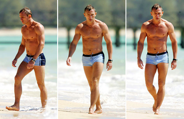 daniel craig walk away.jpg