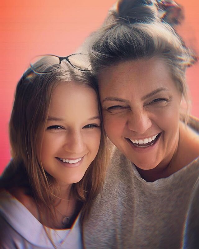 This (fast growing) little muffin @liliana.wanstall turns 15 today and I can barely believe it. Happy birthday beautiful 🎂!
.
She is blooming, blossoming and it is such a joy to watch her become the woman she will be! She is wise, she is so incredib