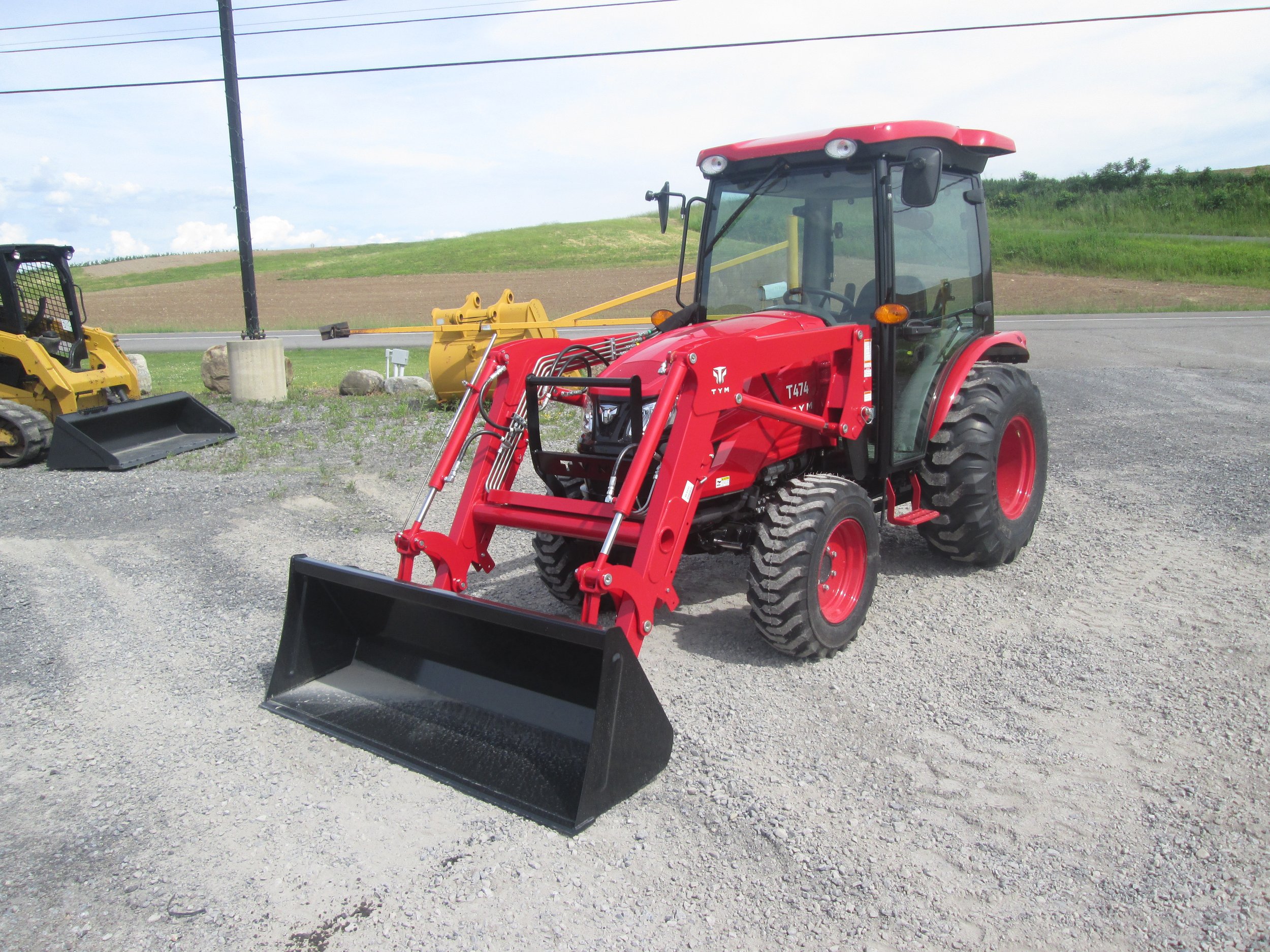 TYM T474 HST CAB (22)#0072.JPG